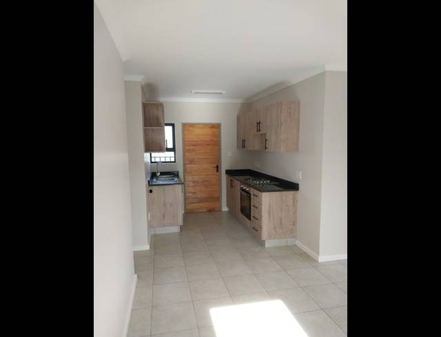 2 BEDROOM HOUSE FOR SALE IN BISHOPSTOWE